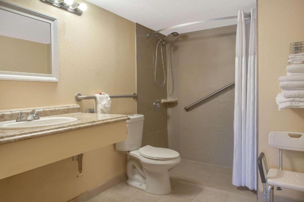 Space Coast Hotel Titusville Eksteriør bilde
